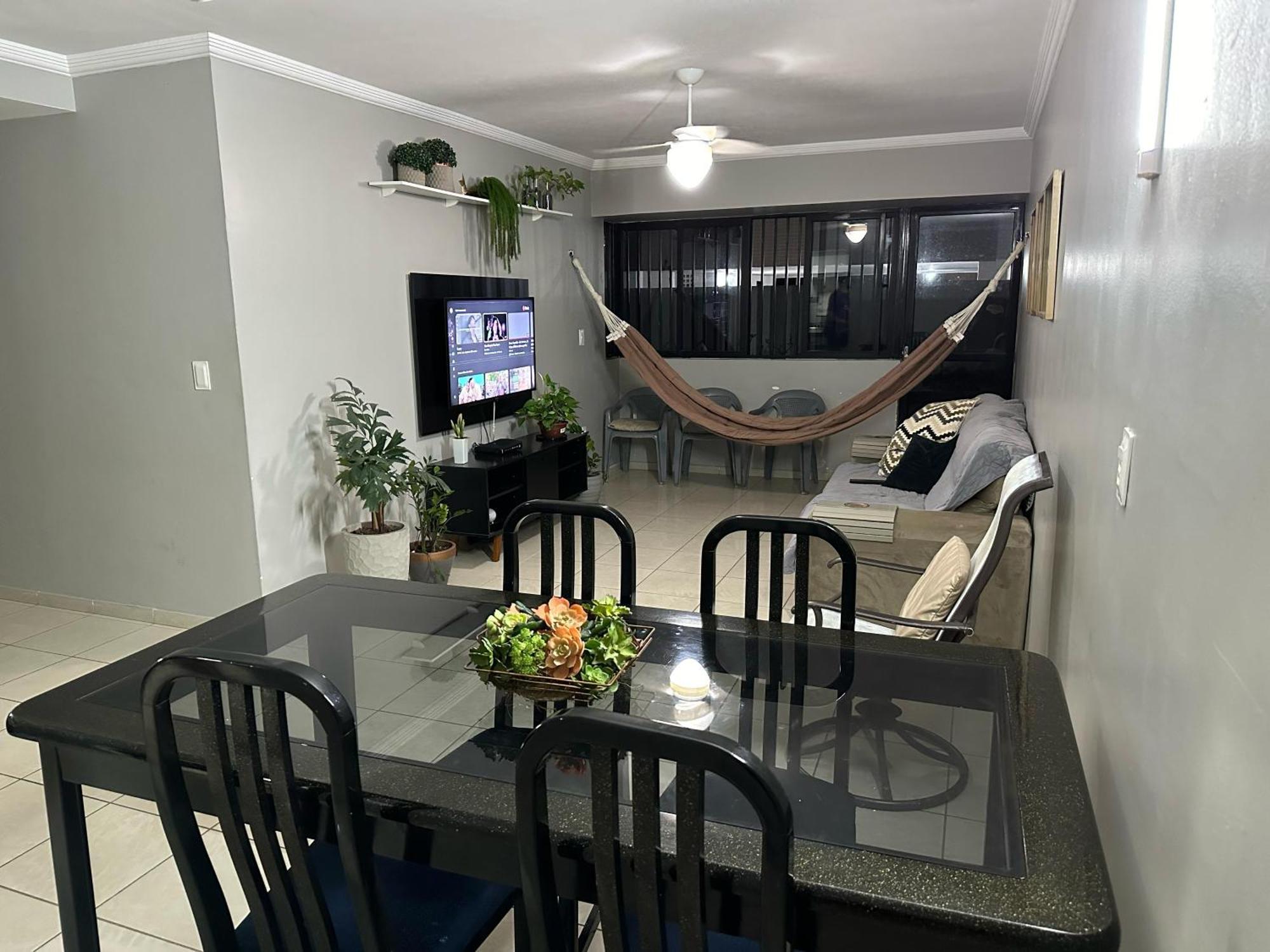 Na Av. Cabo Branco Apartamento *